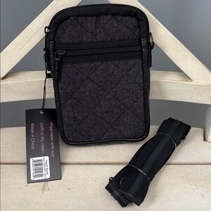 🖤NWT Haute Shore cross body phone case black